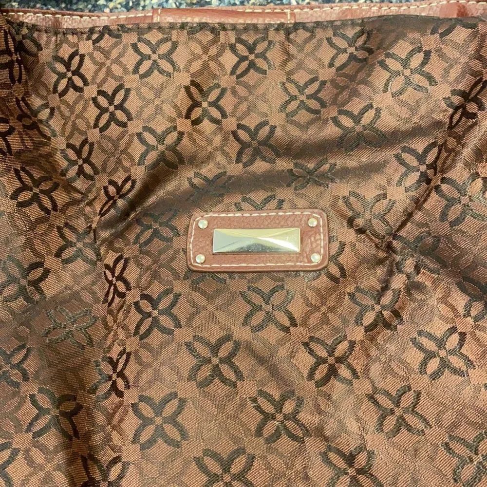 Purse  - Picture 2 of 5